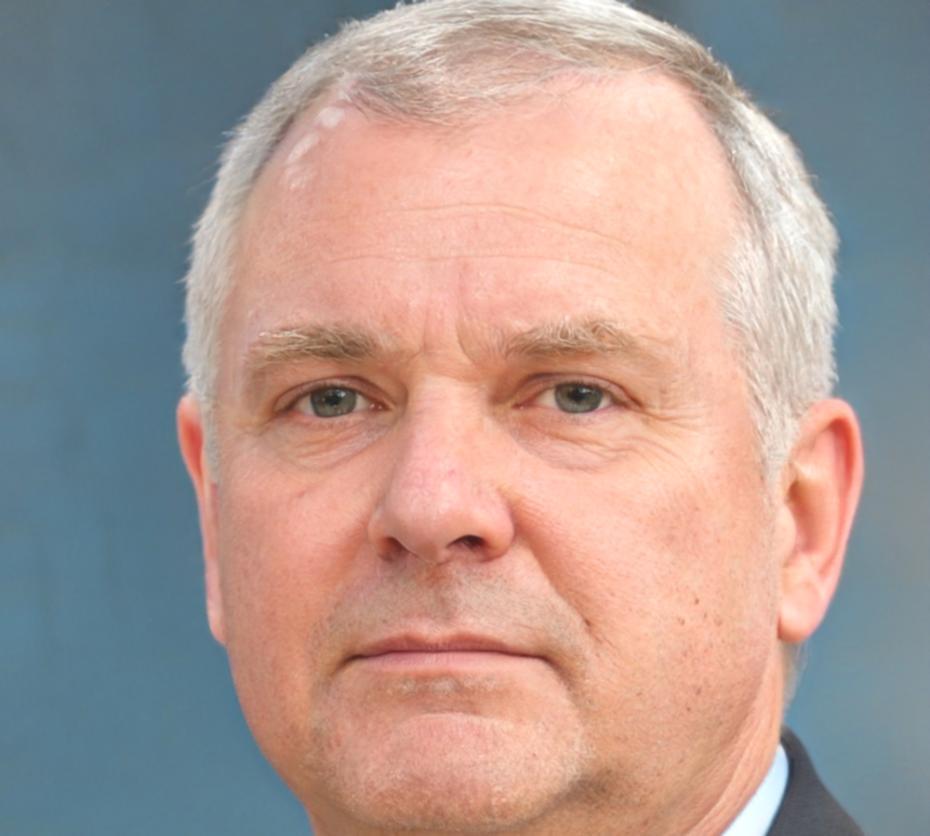 Henrik Valdez - Education Director